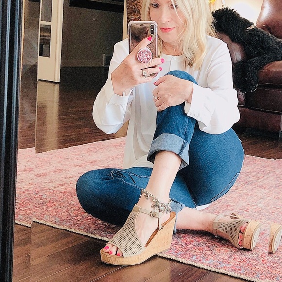 Adorable elephant & heart anklet - Picture 2 of 5